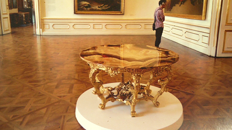 Tisch im Oberen Belvedere, den Franz Potzmann restauriert hat