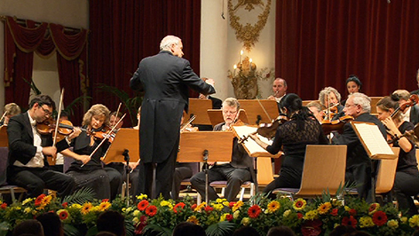 Adam Fischer dirigiert Haydn-Philharmonie