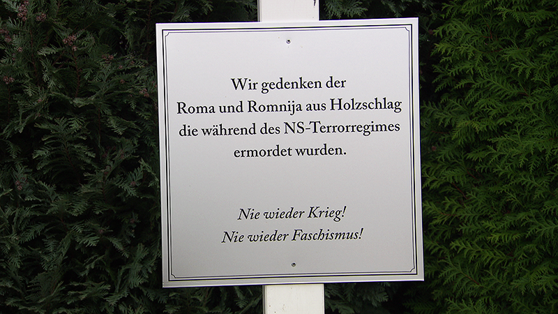 Gedenktafel an Roma in Holzschlag